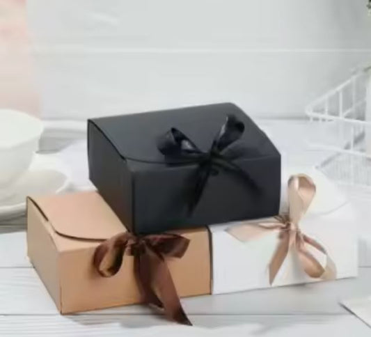 Clamshell Box with Ribbon