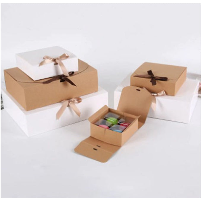 Clamshell Box with Ribbon